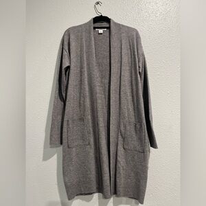 Liz Claiborne Gray Long Sleeve Pockets Lightweight Knit Open 
Cardigan size M